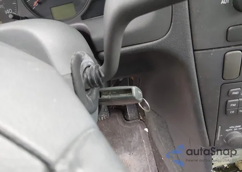 2003 Volvo V40 A z USA, uszkodzony, nr VIN YV1VW27553F999115